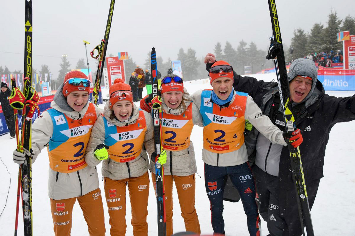 Junioren-WM Oberwiesenthal 2020: Nordische Kombination Mixed-Team Deutschland 2. Platz: Christian Frank, Maria Gerboth, Jenny Nowak, David Mach (Foto: Jan Simon Schäfer)